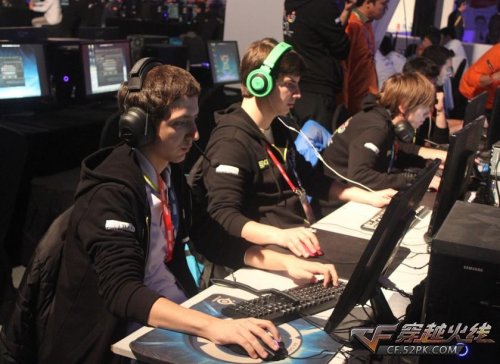 Royal Never Give Up 对阵LGD赛前数据前瞻：双方目前都未尝一胜